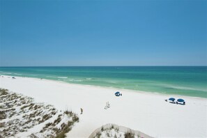 Beach nearby, sun loungers, beach towels
