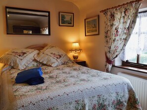 5 chambres, accès au Wi-Fi (inclus), literie fournie