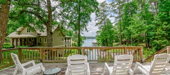 Spacious Cabin on Lake Martin!