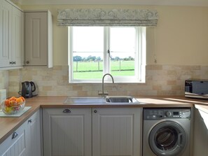 Dishwasher, highchair - 3 bedroom accommodation in Faberstown, near Andover (Faberstown, near Andover)