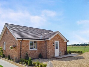 Exterior - 3 bedroom accommodation in Faberstown, near Andover (Faberstown, near Andover)