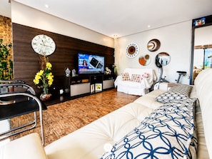 Deluxe House, Private Pool (Casa Estrela Rubi) | 5 bedrooms, Egyptian cotton sheets, premium bedding, desk