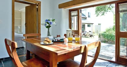 2 bedroom accommodation in Chulmleigh