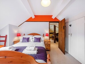 3 bedrooms, free WiFi, bed sheets - 3 bedroom accommodation in Myddfai, Llandovery (Myddfai, Llandovery)