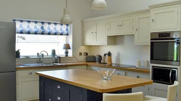 Dishwasher, highchair