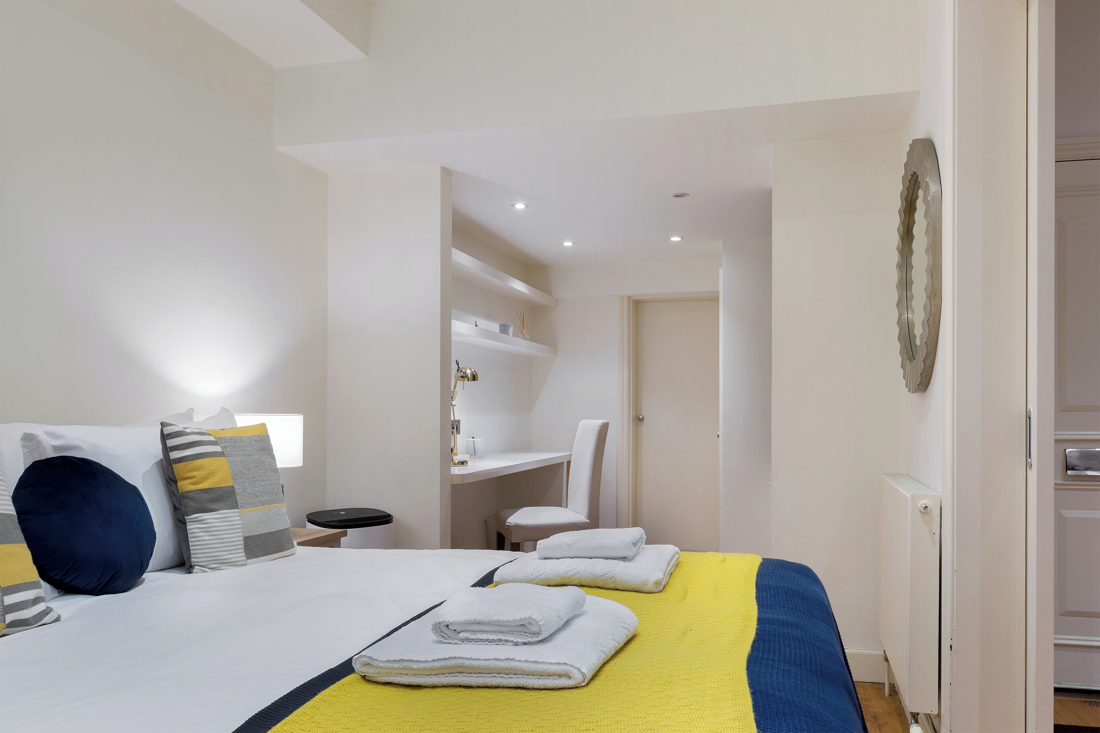 1 slaapkamer, een bureau, een strijkplank/strijkijzer, gratis wifi