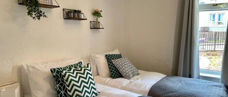 2 habitaciones, cuna de viaje y wifi gratis