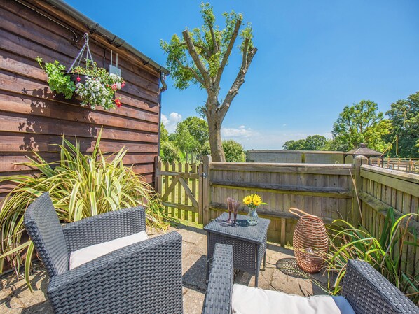 Terrace/patio - 1 bedroom accommodation in Northiam, near Rye (Northiam, near Rye)