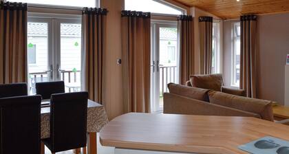 2 bedroom accommodation in Hopton-on-Sea, Great Yarmouth