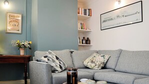 TV, fireplace - 3 bedroom accommodation in Cockermouth (Cockermouth)