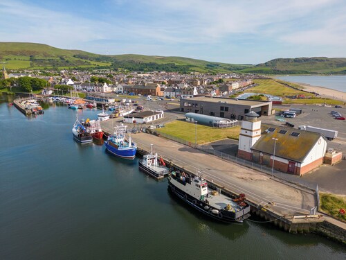 2 bedroom accommodation in Girvan