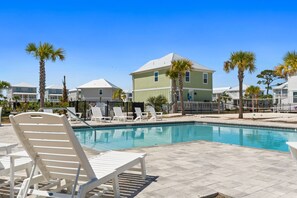 Pool - Paradise Paws- Pet Friendly, Community pool, Pickleball Courts (Gulf County)