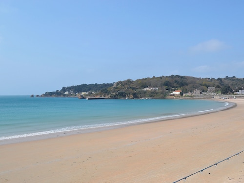 1 bedroom accommodation in St Brelades Bay
