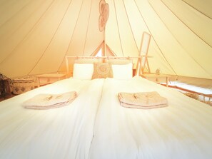 Signature-Zimmer | Hochwertige Bettwaren, individuell dekoriert, individuell eingerichtet