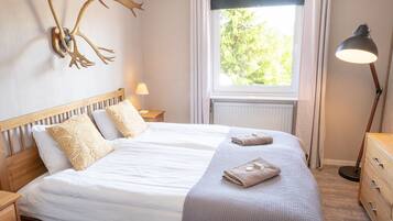 Standard Suite, Air conditioning | Premium bedding, individually decorated, individually furnished