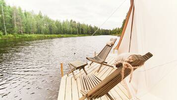 Signature Room | Terrace/patio
