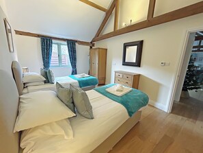 2 bedrooms, free WiFi, bed sheets