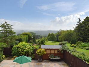 Property grounds - 1 bedroom accommodation in Near Easington (Near Easington)