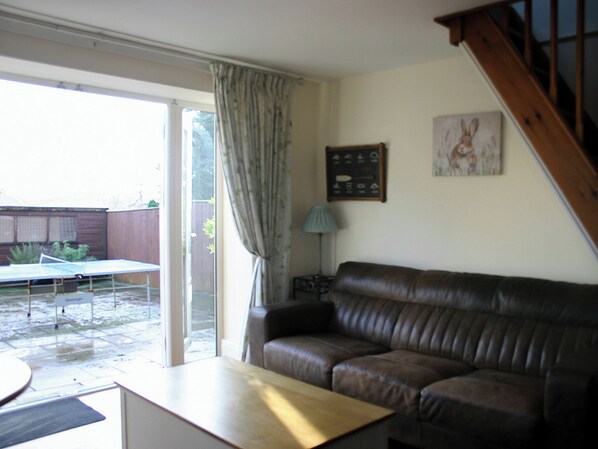 TV, fireplace - 1 bedroom accommodation in Near Easington (Near Easington)