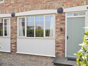 Unclassified image, 5 of 13, button