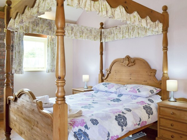 Unclassified image, 1 of 12, button