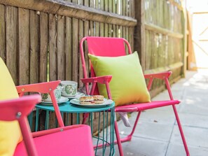 Terrace/patio - 1 bedroom accommodation in Wye (Wye)