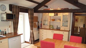 Dining - 2 bedroom accommodation in Brocklebank, near Caldbeck and Uldale (Brocklebank, near Caldbeck and Uldale)
