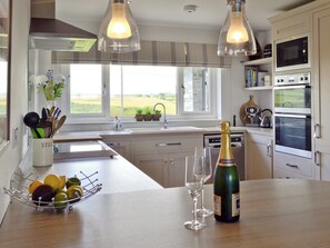 Geschirrspüler, Hochstuhl