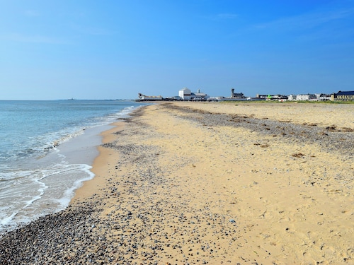 2 bedroom accommodation in Hopton-on-Sea, Great Yarmouth