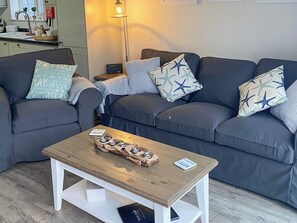 Fireplace, Netflix, streaming services