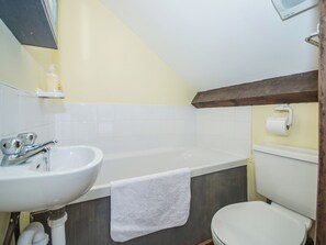 Towels - Meadowsweet Cottage - E1496 (Scalby, near Scarborough)