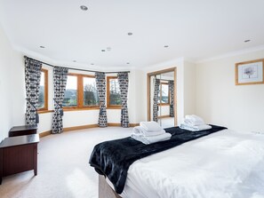 5 間睡房、免費 Wi-Fi、床單