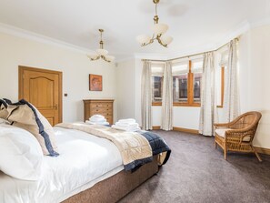 5 chambres, Wi-Fi gratuit, draps fournis