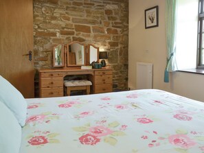 3 bedrooms, free WiFi, bed sheets - Warren Cottage-UKC2098 (Langtree, near Great Torrington)