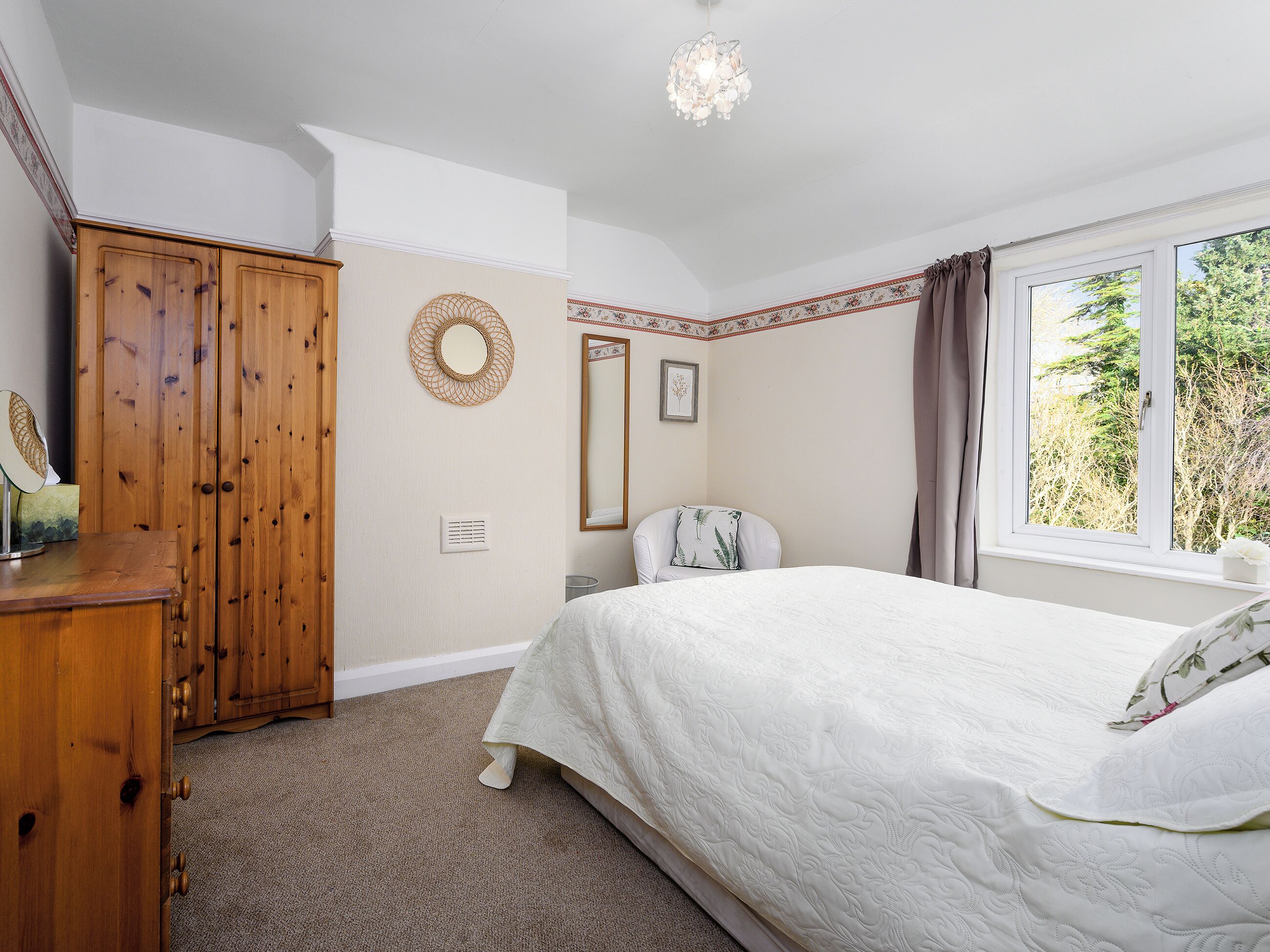 2 chambres, accès au Wi-Fi (inclus), literie fournie