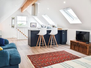 1 bedroom, free WiFi, bed sheets - 1 bedroom accommodation in Bossiney, near Tintagel (Bossiney, near Tintagel)