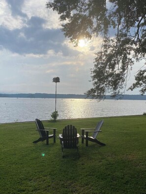 Property grounds -  Experience Escape to Serenity Lake House on Lake D'Arbonne (Farmerville)