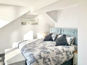 4 habitaciones, wifi gratis y ropa de cama 