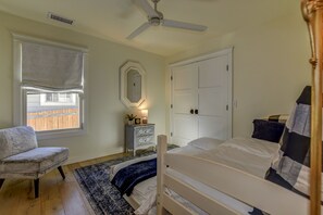 2 多间卧室、熨斗/熨衣板、旅行婴儿床、免费 WiFi