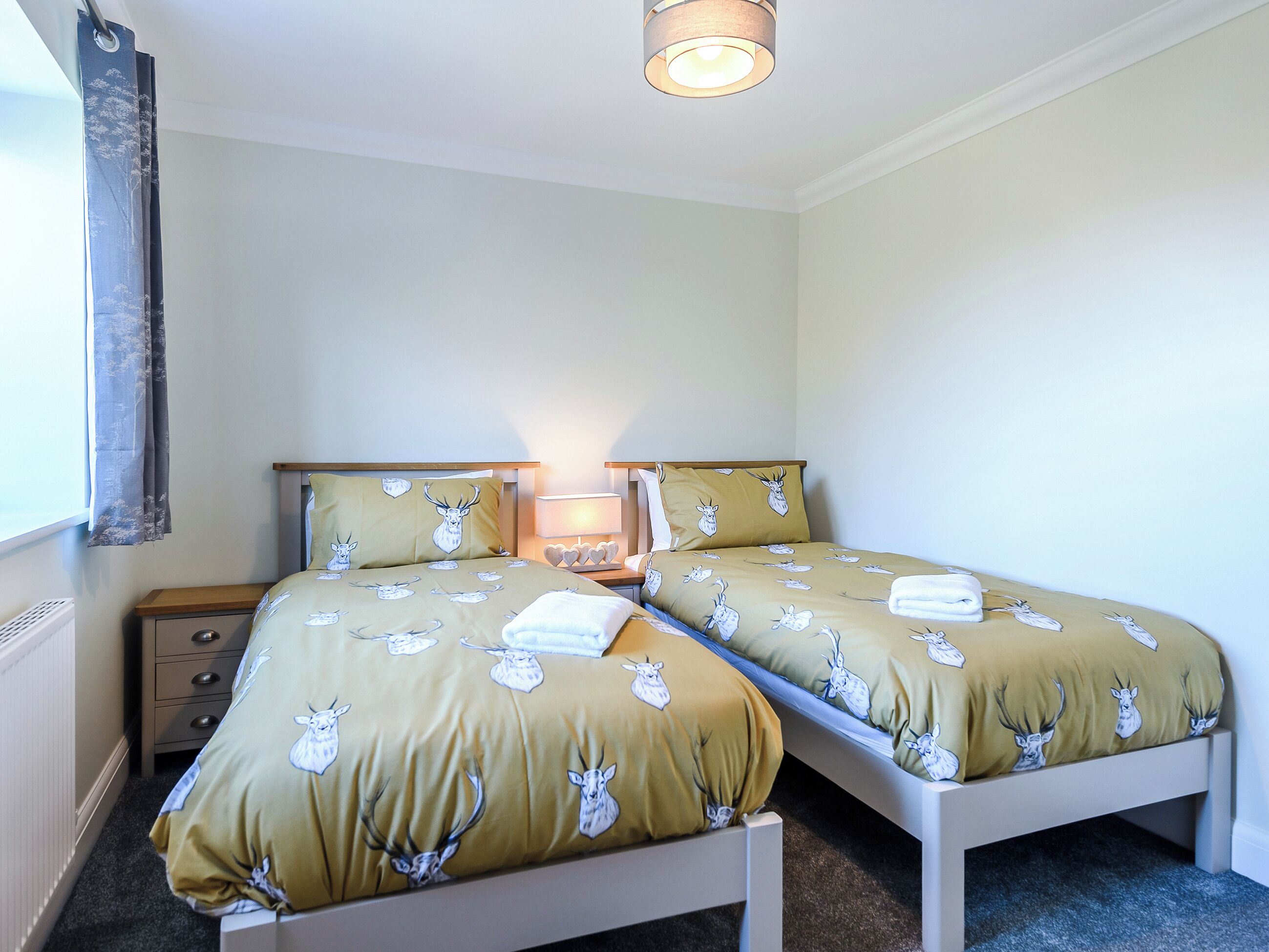 4 chambres, accès au Wi-Fi (inclus), literie fournie