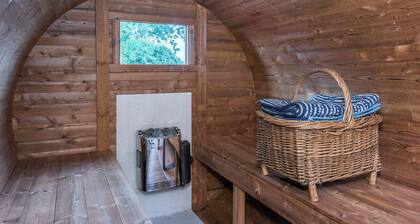 Cowslip Cottage-UKC2457