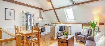 The Hayloft - UKC1038