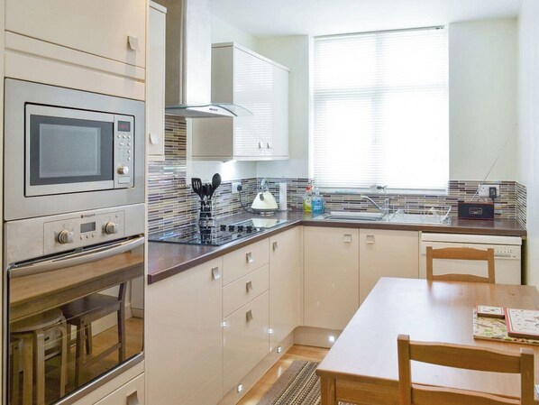 Geschirrspüler, Hochstuhl