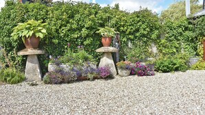 Property grounds - 3 bedroom accommodation in East Burton, near Wareham (East Burton, near Wareham)