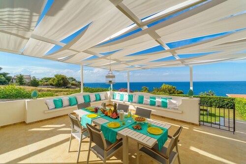 Villa Vittoria - Waterfront house