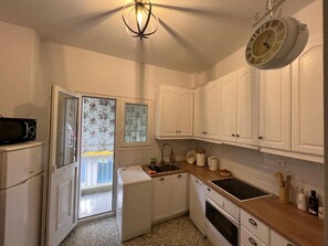 Fridge, microwave, oven, dishwasher