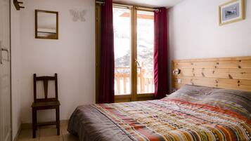 Standard Double Room, 1 Double Bed | Bed sheets