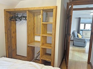2 bedrooms, free WiFi
