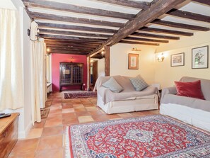 Interior - 4 bedroom accommodation in Boldre, near Lymington (Boldre, near Lymington)