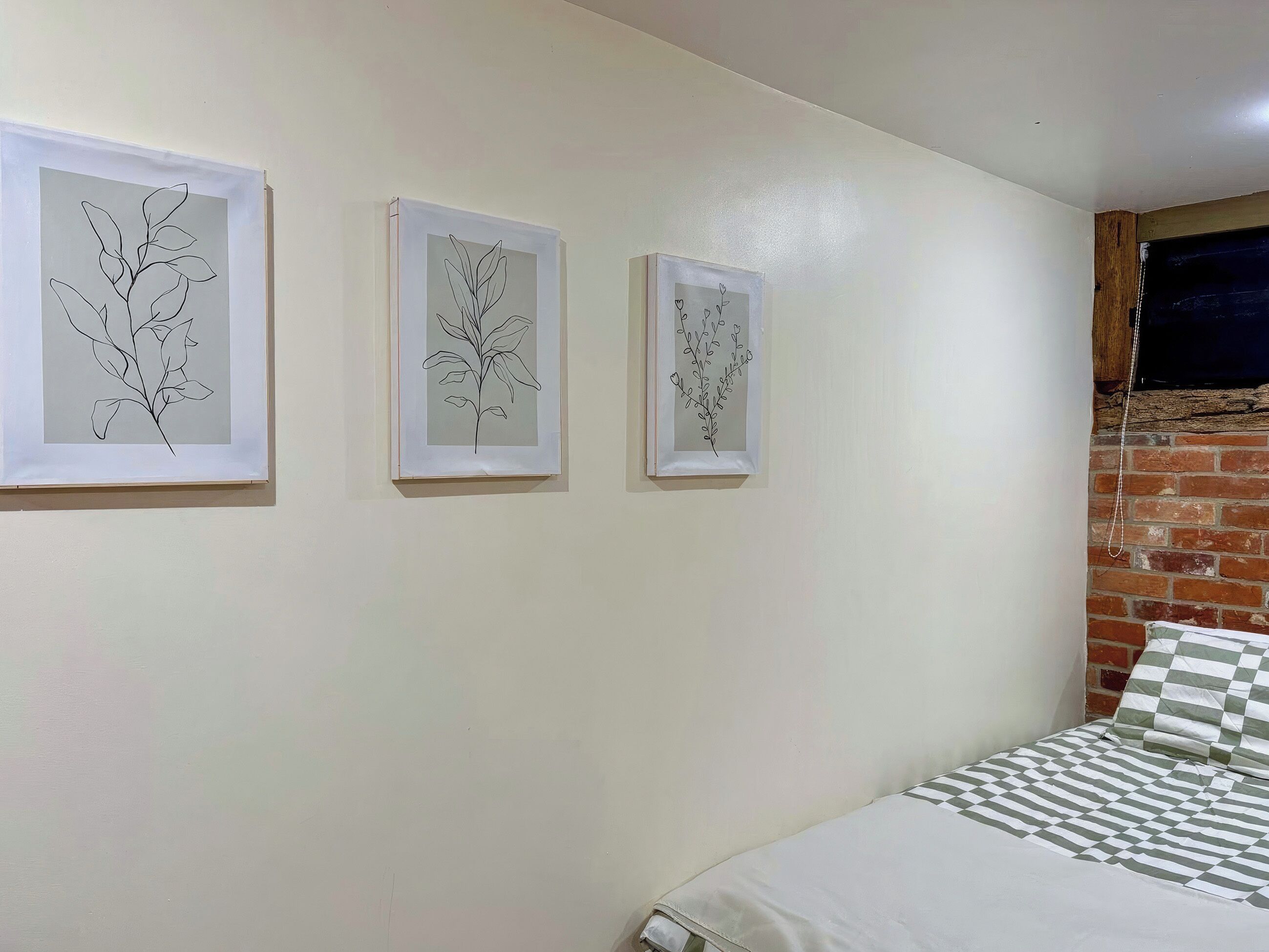 6 bedrooms, free WiFi, bed sheets